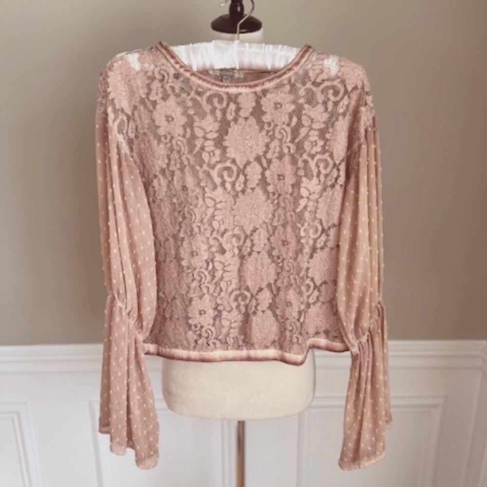 Gimmick's Cropped Lace Blouse Size XS